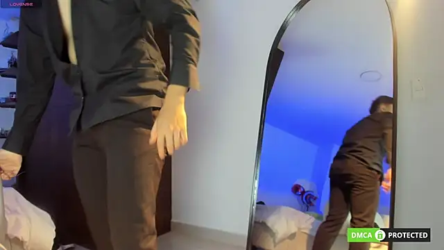 twinguys online show from December 17, 2025, 2:01 pm