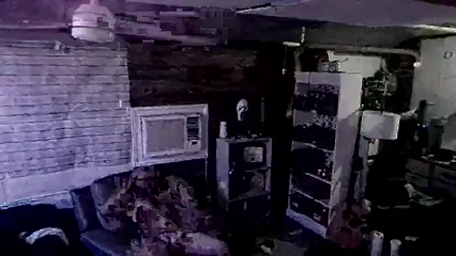 Billyschxh online show from March 23, 2026, 4:38 am