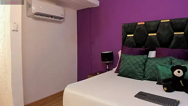 Abby-campbel online show from April 24, 2026, 9:28 pm