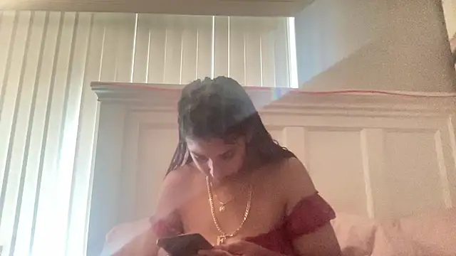 sweetnjuicyyy online show from September 18, 2025, 8:44 pm