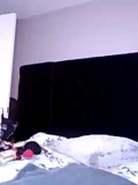 sweetnjuicyyy online show from October 29, 2025, 7:21 am