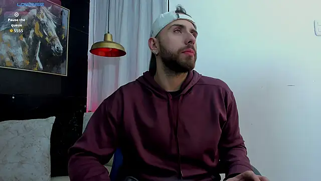 Maximo Wolff online show from November 4, 2025, 8:08 pm