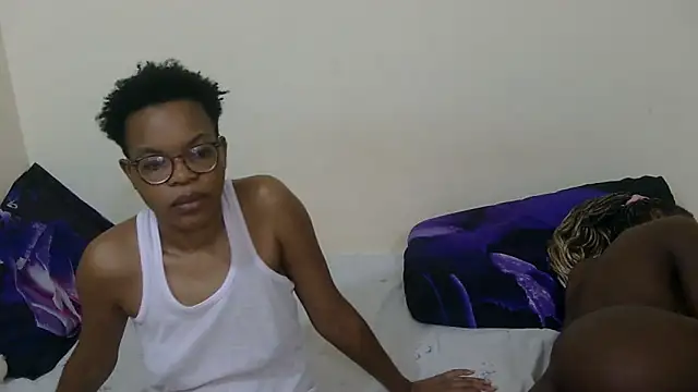 Miss-Hennessy online show from November 15, 2025, 12:30 am