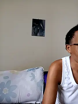 Snapshot of Miss-Hennessy chatting on April 27, 2026, 10:46 am Miss-Hennessy online show from April 27, 2026, 10:46 am