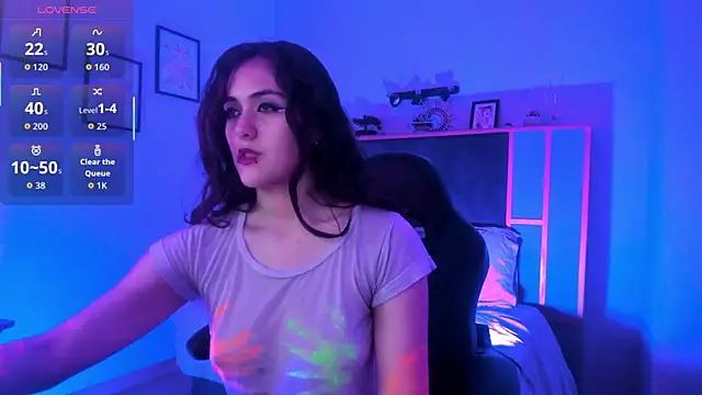 Azurra amatto2 online show from November 12, 2025, 9:03 pm