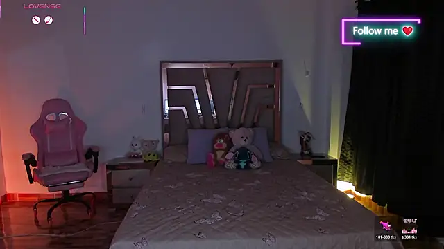 lunaarose online show from February 4, 2026, 3:12 am