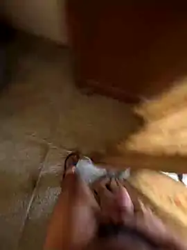 desir3dlund online show from October 3, 2025, 4:53 am