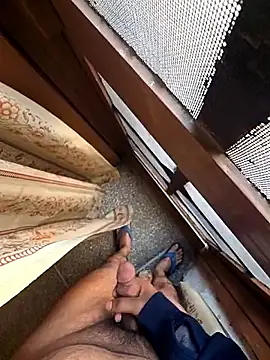 desir3dlund online show from December 14, 2025, 9:58 am