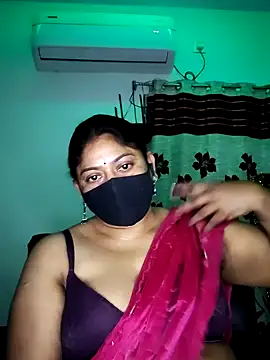 Snapshot of Telugu--Nadhini143 chatting on October 10, 2025, 9:03 pm Telugu--Nadhini143 online show from October 10, 2025, 9:03 pm