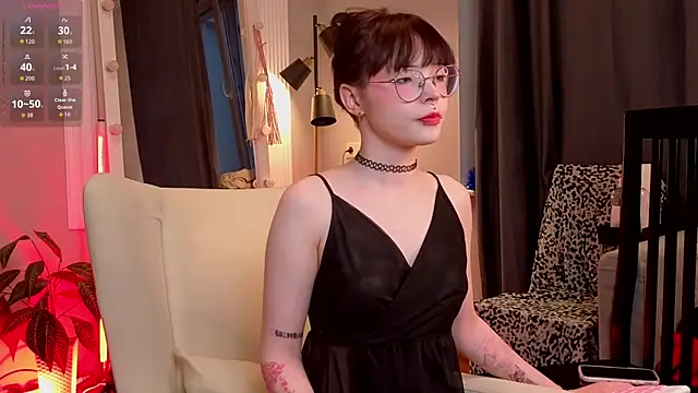 Misa Perfect online show from December 3, 2025, 4:20 am