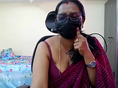 Snapshot of ammu1990 chatting on July 7, 2026, 8:18 am ammu1990 online show from July 7, 2026, 8:18 am