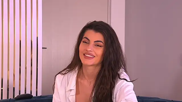 YasminaMoon online show from November 14, 2025, 4:11 am