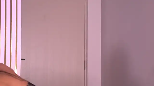 YasminaMoon online show from November 21, 2025, 4:11 am