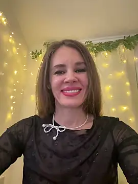 LucieMack online show from March 3, 2026, 7:42 pm