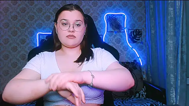 InLoveWithLife26 online show from March 22, 2026, 6:55 pm