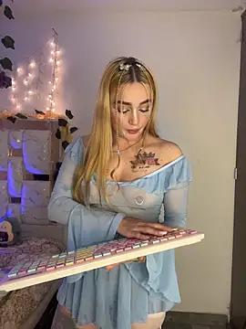 Sara Sophia420 online show from June 12, 2026, 4:55 am