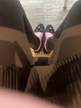 HiddenHoneyLDN online show from October 20, 2025, 11:32 am