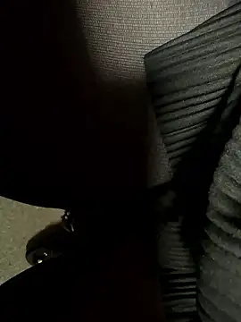 HiddenHoneyLDN online show from January 19, 2026, 10:19 am