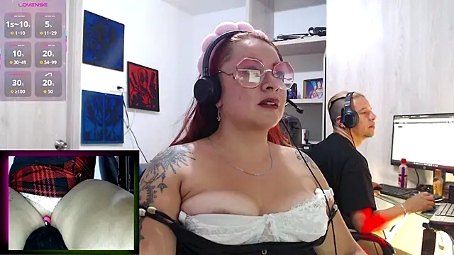 leidydi223 online show from October 18, 2025, 1:19 am