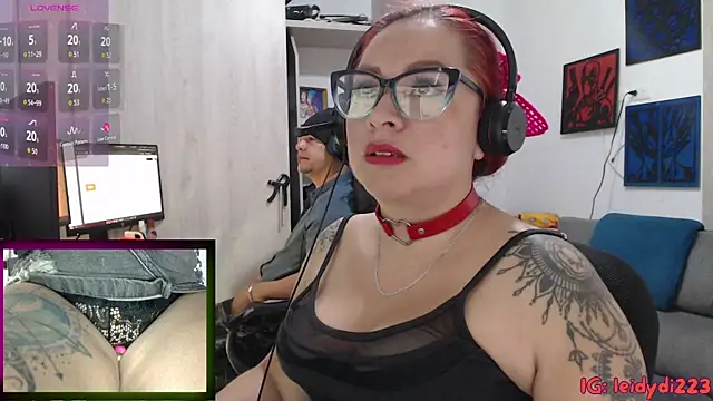 leidydi223 online show from October 23, 2025, 1:21 pm