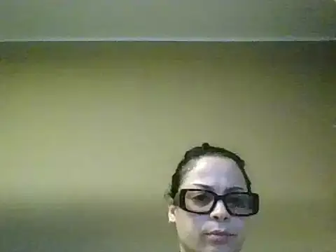 ITALIANASISIXX online show from February 28, 2025, 6:21 am