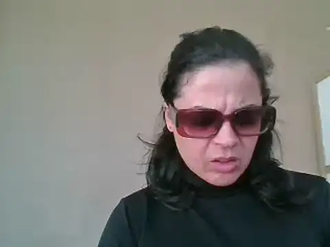 ITALIANASISIXX online show from February 15, 2026, 12:47 pm