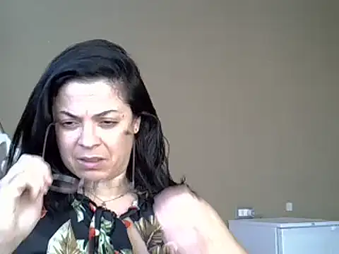 ITALIANASISIXX online show from March 16, 2026, 8:18 am