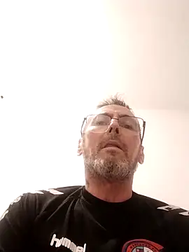 pakillobcn online show from October 7, 2025, 3:14 am