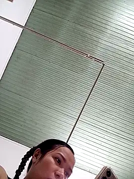 Rose 194 online show from October 15, 2025, 2:50 pm