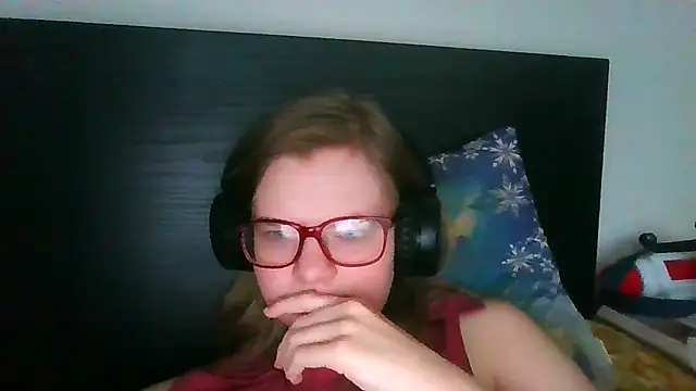 Moonolighta online show from November 4, 2025, 10:36 am