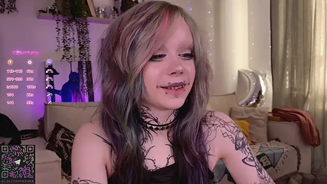 Lollyshy online show from February 15, 2026, 1:20 pm