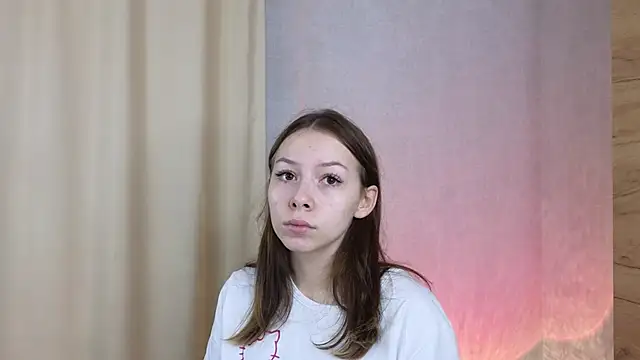 BlushinBloom online show from November 22, 2025, 6:12 am