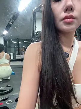 jiajia L online show from March 12, 2026, 12:22 pm