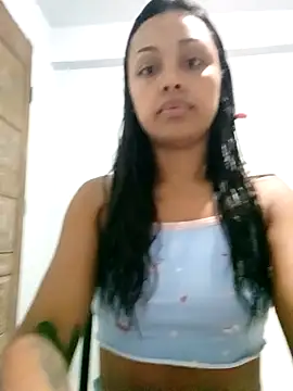 indiazinhabella27 online show from October 26, 2025, 10:04 pm