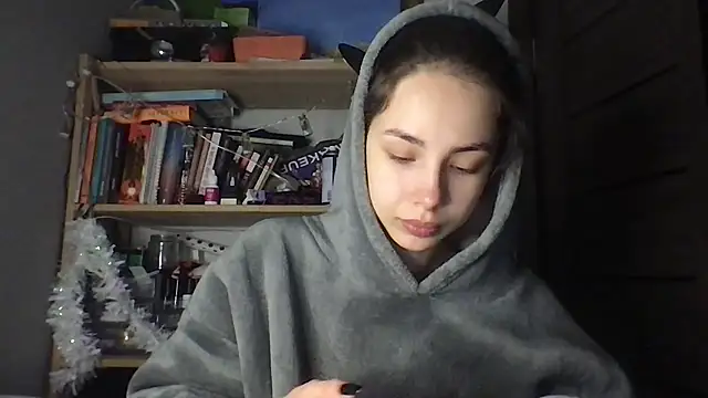 Yuna5343 online show from January 13, 2026, 11:10 pm