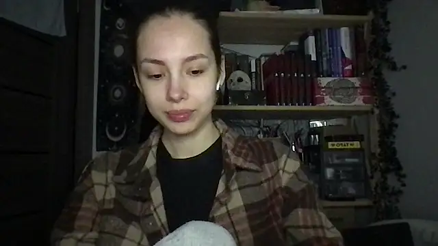 Yuna5343 online show from March 27, 2026, 9:25 pm