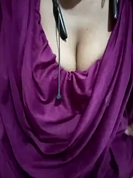 kaviyaponnu0987 online show from February 7, 2026, 2:10 pm