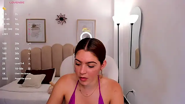 Madelin carter online show from November 16, 2025, 6:57 pm