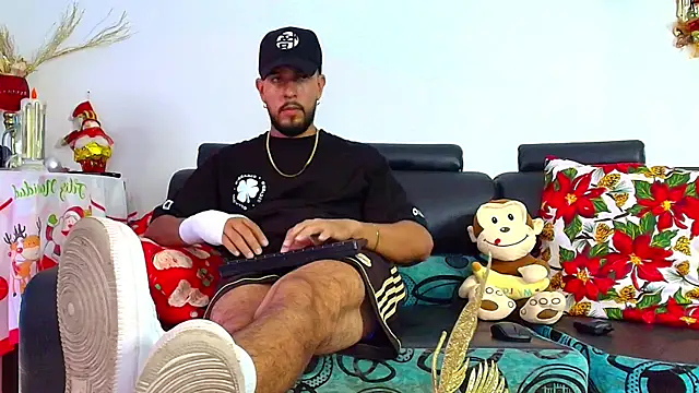 Snapshot of DaveSoldier chatting on December 15, 2025, 8:02 pm DaveSoldier online show from December 15, 2025, 8:02 pm