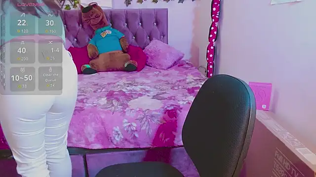 Estrella  sex online show from October 21, 2025, 8:09 pm