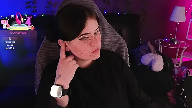 Snapshot of Dark_Shine chatting on January 14, 2026, 8:36 pm Dark Shine online show from January 14, 2026, 8:36 pm