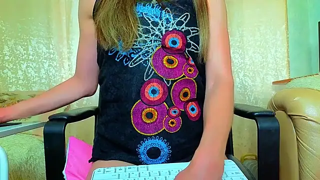Snapshot of Bom_Mia_Bom chatting on May 9, 2026, 11:21 pm Bom Mia Bom online show from May 9, 2026, 11:21 pm