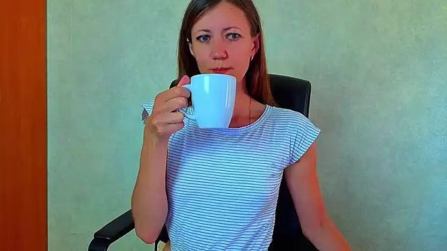 Bom Mia Bom online show from June 25, 2026, 2:55 am