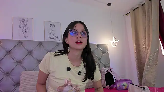 Snapshot of Naughty_Couple83 chatting on May 1, 2026, 7:07 pm Naughty Couple83 online show from May 1, 2026, 7:07 pm
