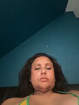Snapshot of Angelaarayexx chatting on May 24, 2026, 7:13 am Angelaarayexx online show from May 24, 2026, 7:13 am
