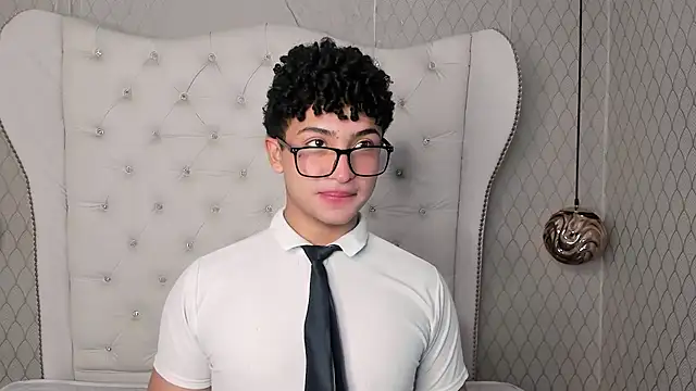 Valentin0 3 online show from November 3, 2025, 12:28 pm