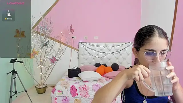 sofi san online show from November 12, 2025, 2:50 pm