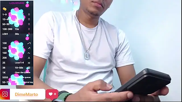 Snapshot of mike_black_22 chatting on June 2, 2026, 2:19 pm mike black 22 online show from June 2, 2026, 2:19 pm