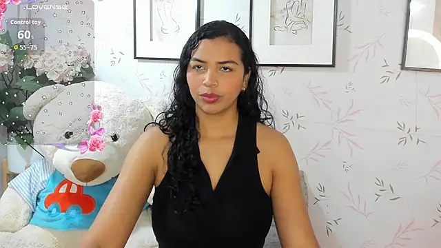 Snapshot of Artemisa08 chatting on November 28, 2025, 6:54 pm Artemisa08 online show from November 28, 2025, 6:54 pm