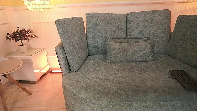 LoonaNyx online show from September 29, 2025, 11:37 am